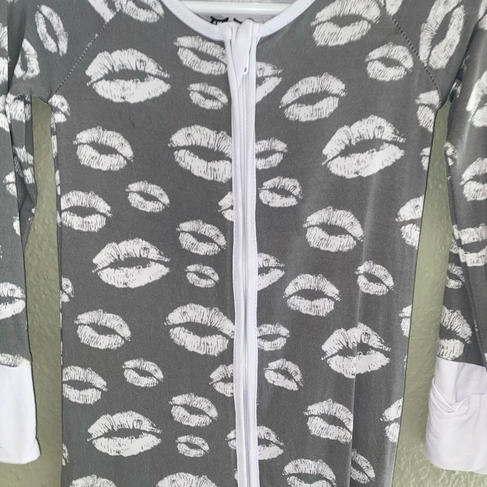 💋LS Kisses Zippy💋 - Picture 3 of 5